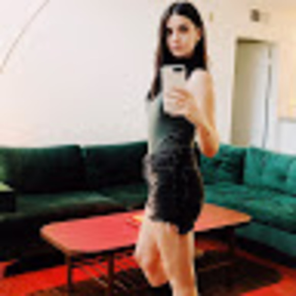 Meet your Posher, Lindsey rae - Picture 1 of 1